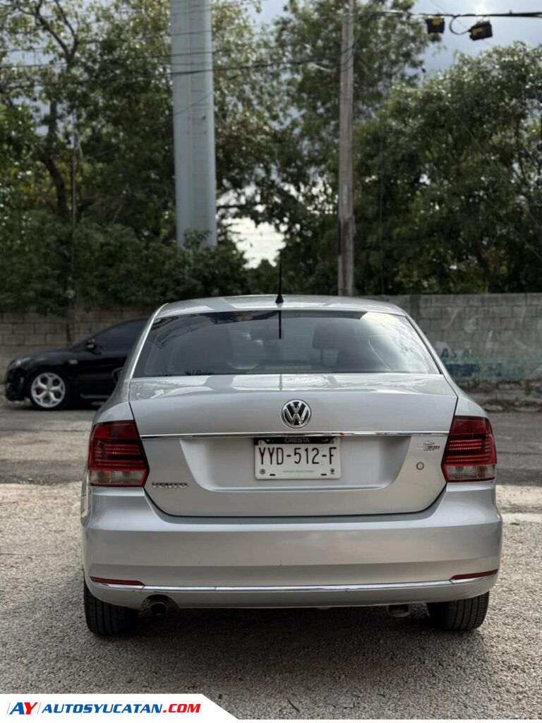 VOLKSWAGEN VENTO HIGHLINE 2018