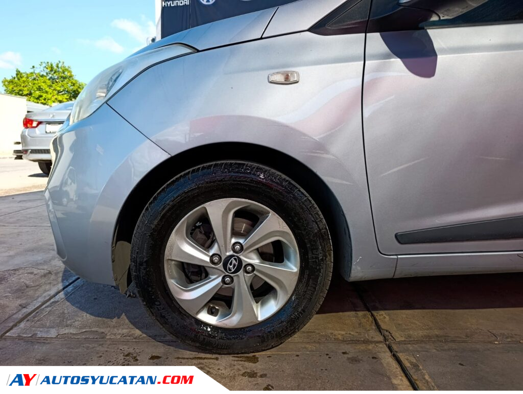 Hyundai Grand i10 STD 2015