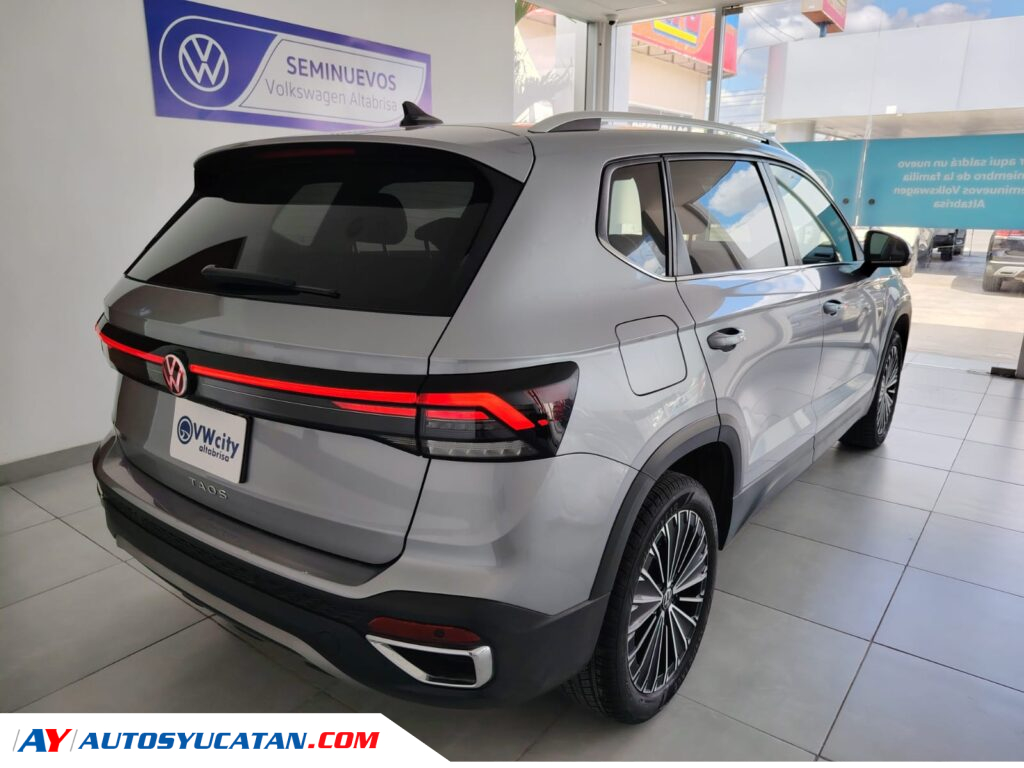 Volkswagen Taos Comfortline 2025