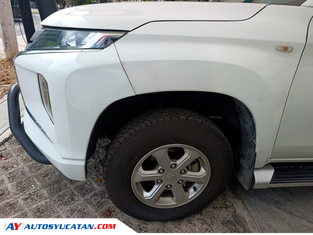 Mitsubishi L200 2022