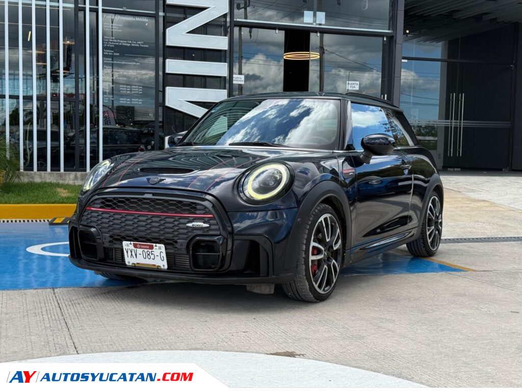 MINI JCW ICONIC 2022