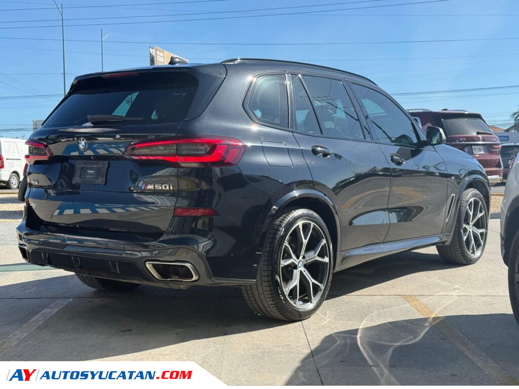 BMW X5 M50 2022