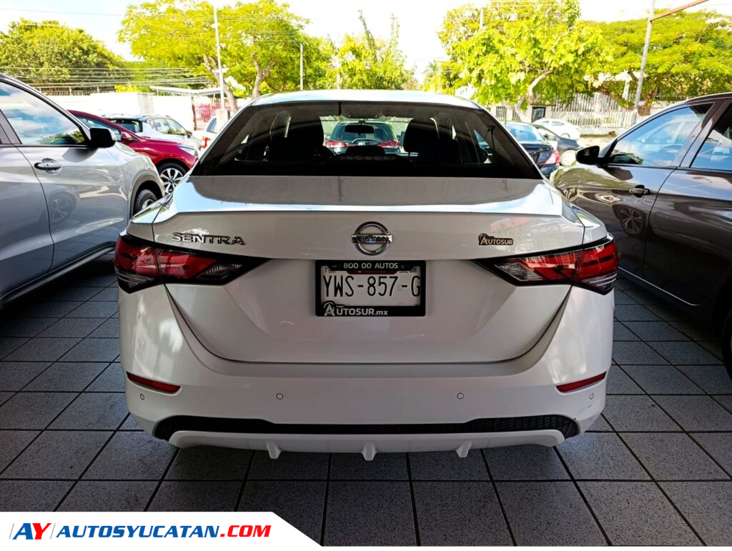 Nissan Sentra STD 2022