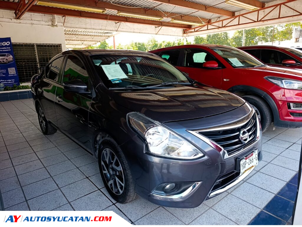 Nissan Versa Exclusive Automático 2015