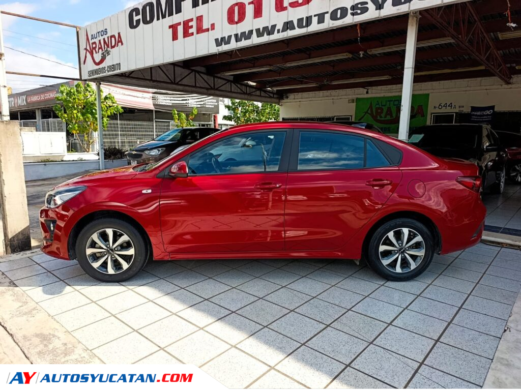 Kía Río Sedán 2023