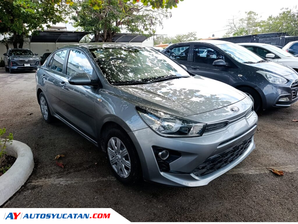 Kía Río Sedán 2021