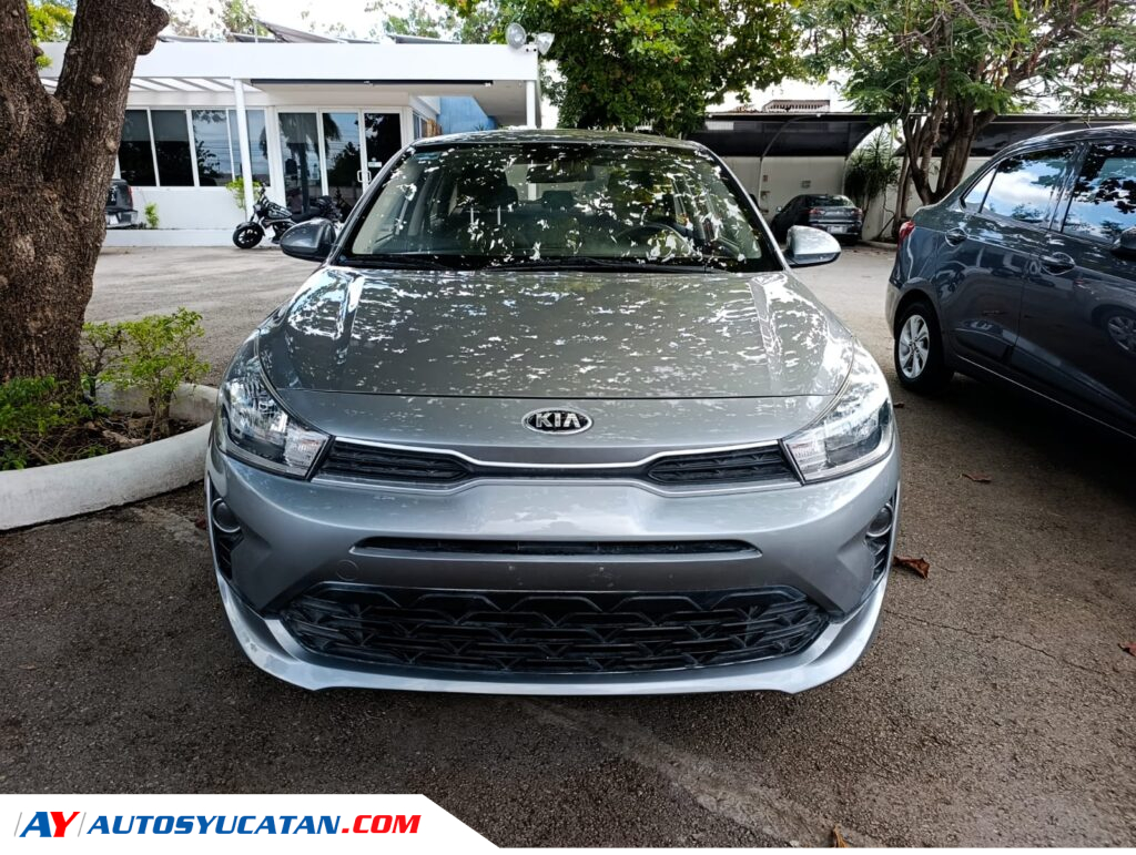 Kía Río Sedán 2021