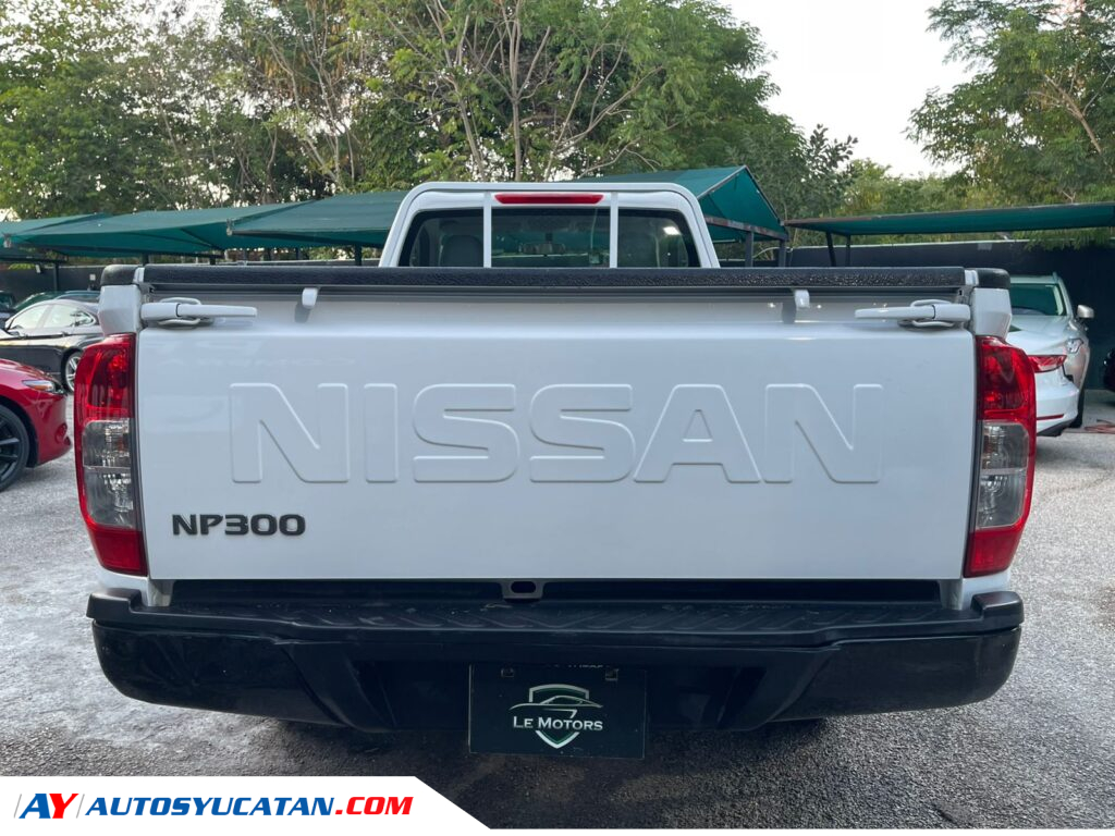 Nissan NP300 Chasis 2023