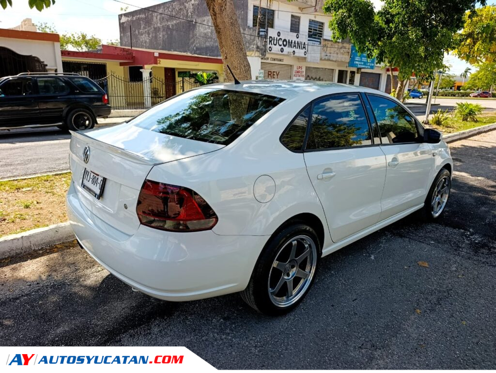 Volkswagen Vento Comfortline 2015