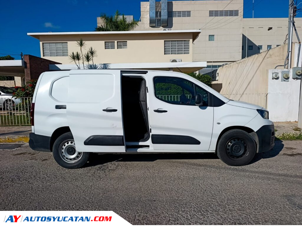 Peugeot Partner 2022