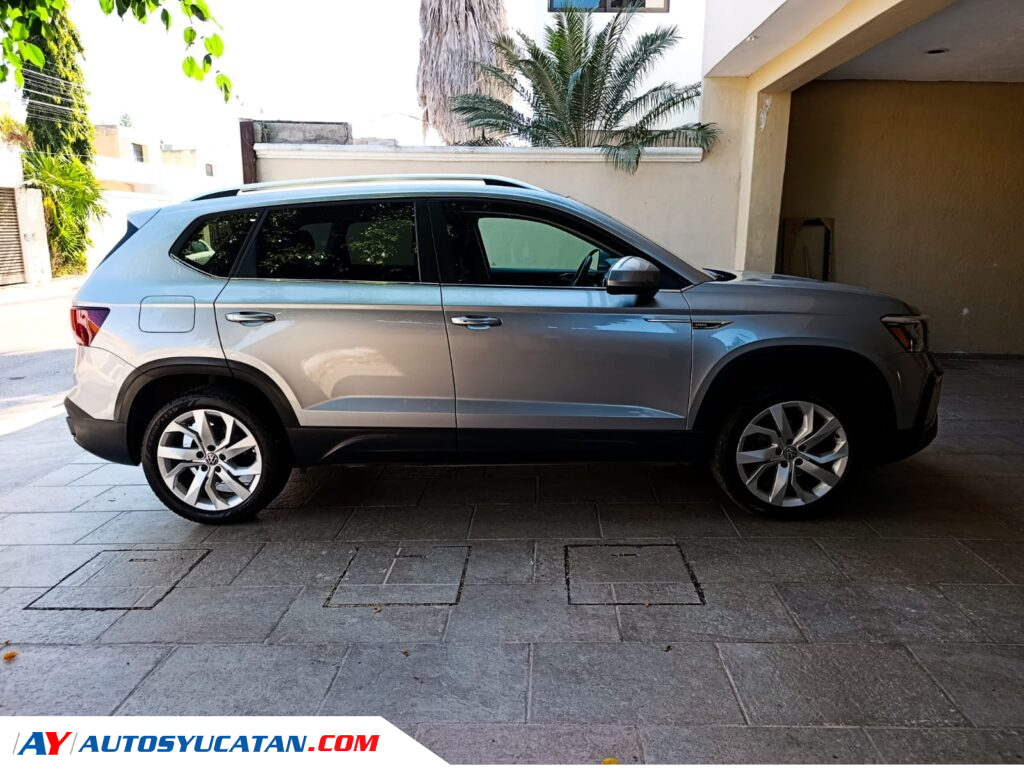 Volkswagen Taos Comfortline Plus 2024