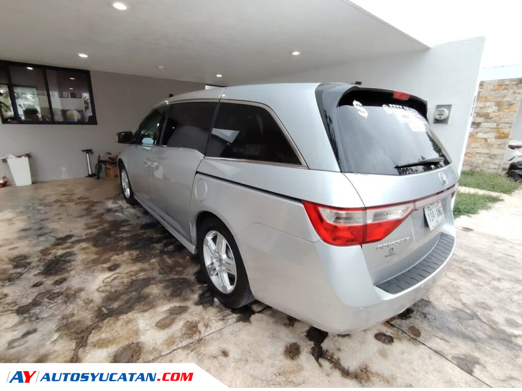Honda Odyssey Touring 2011