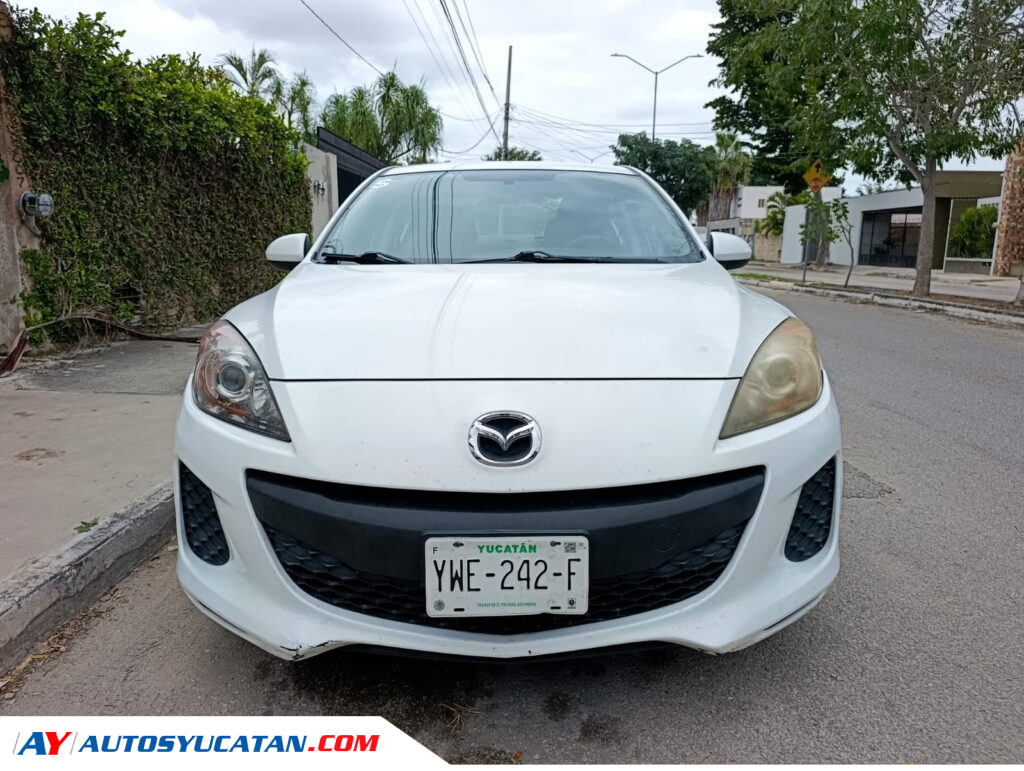 Mazda 3 Sedan 2012