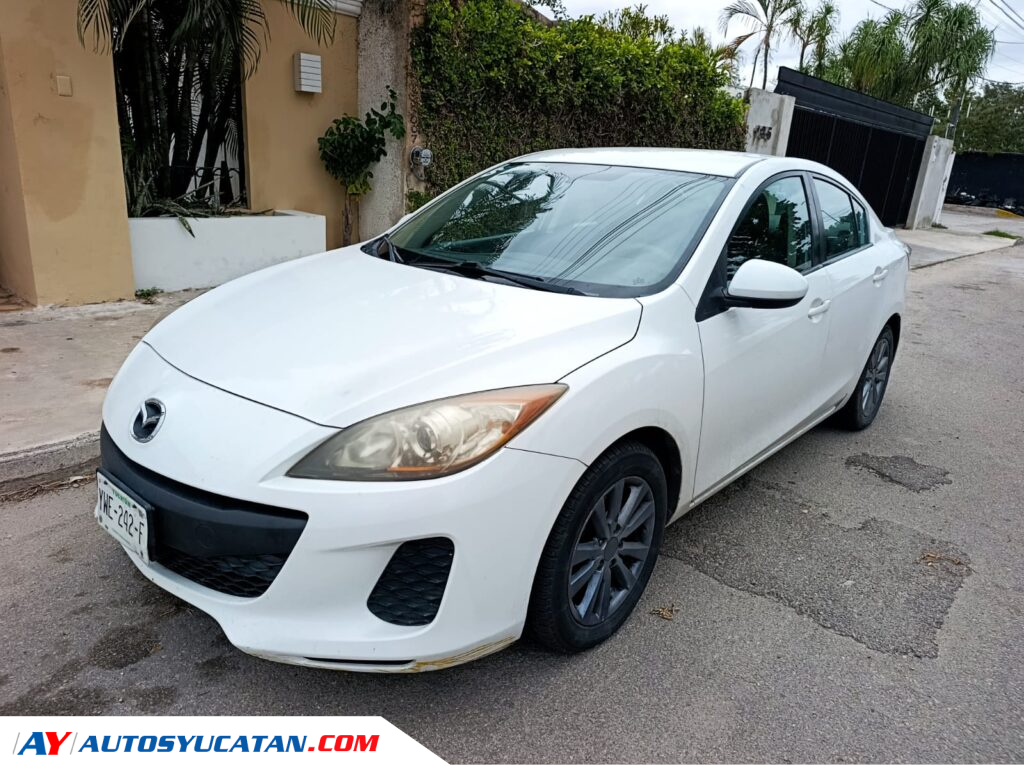 Mazda 3 Sedan 2012