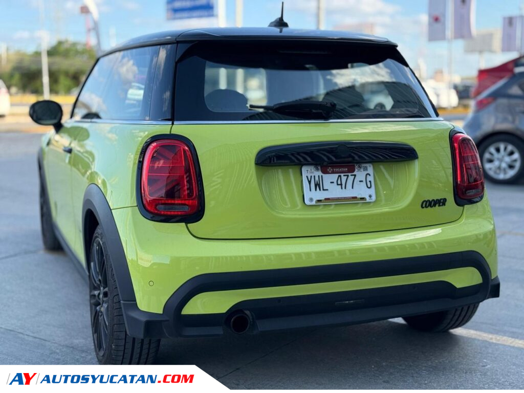 Mini Cooper Classic Automática  Zesty Yellow 2024