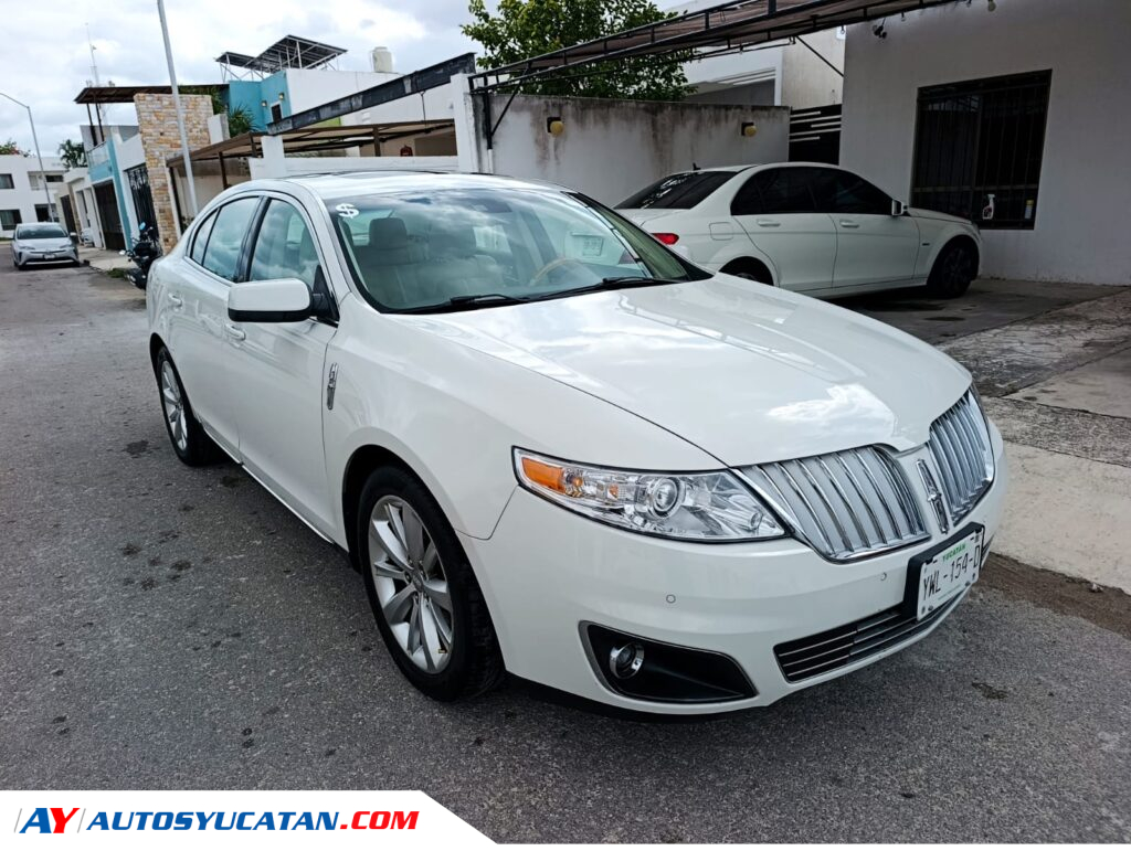 Lincoln MKS 2010
