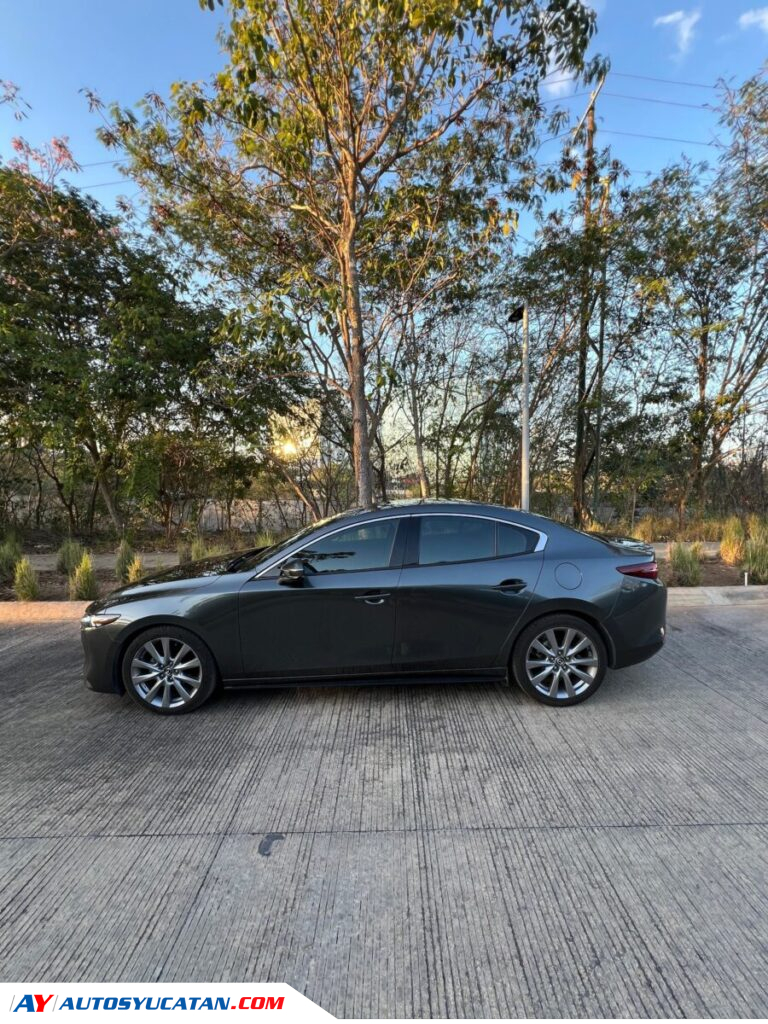 Mazda 3 Gran i Touring 2021 – Excelente estado | Precio a negociar