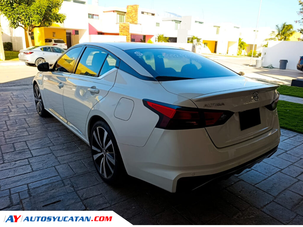 Nissan Altima SR 2.5 2020
