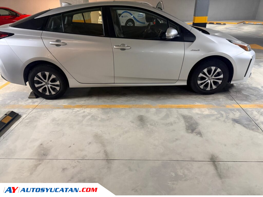 Toyota Prius PREMIUM 2021