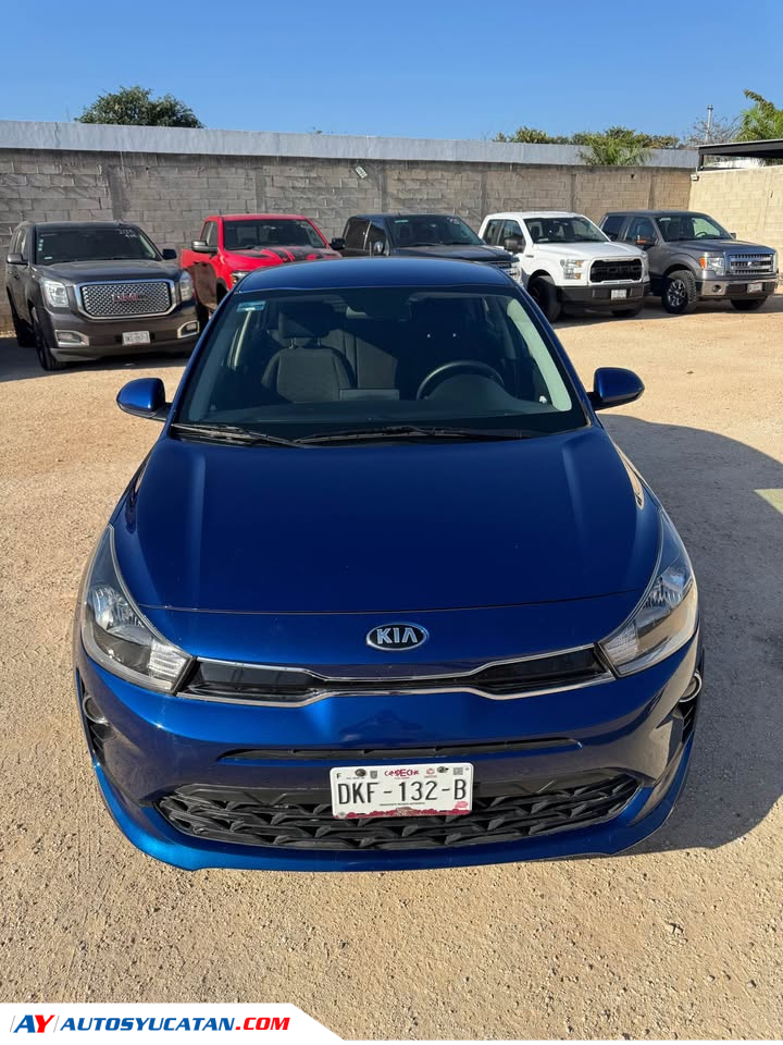 KIA RIO 2021 ESTANDAR