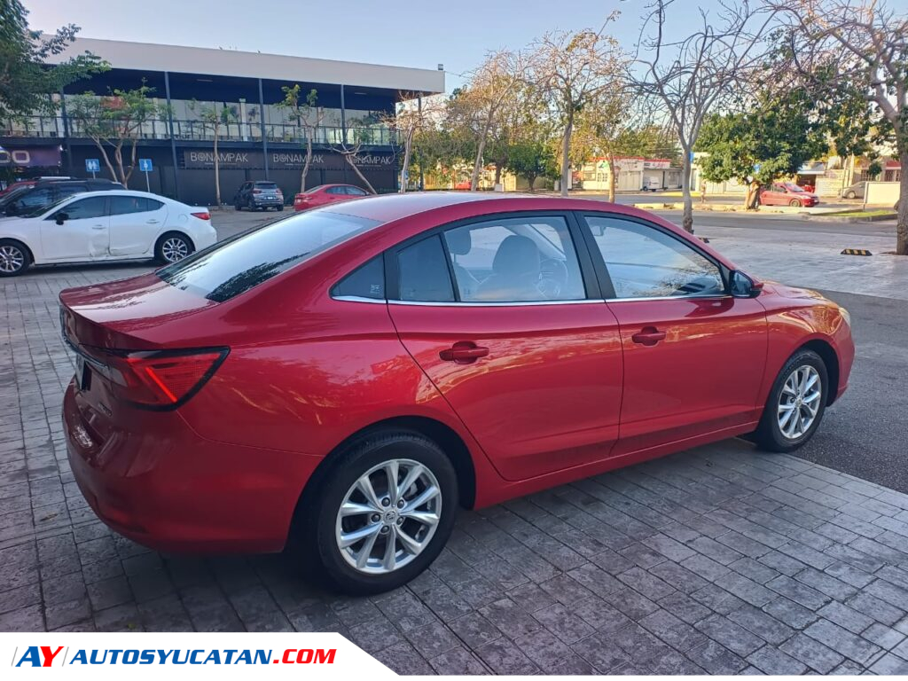 MG 5 versión Excite Automático 2023