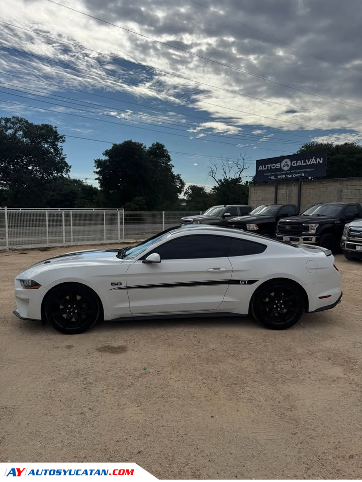 FORD MUSTANG GT 2018 ESTANDAR