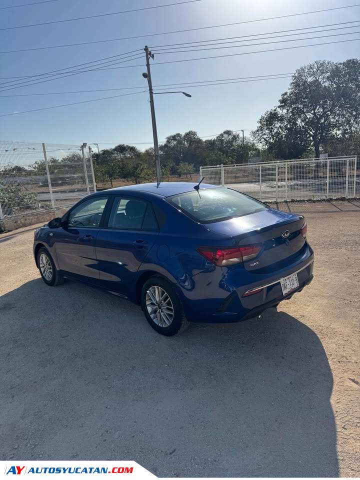 KIA RIO 2021 ESTANDAR