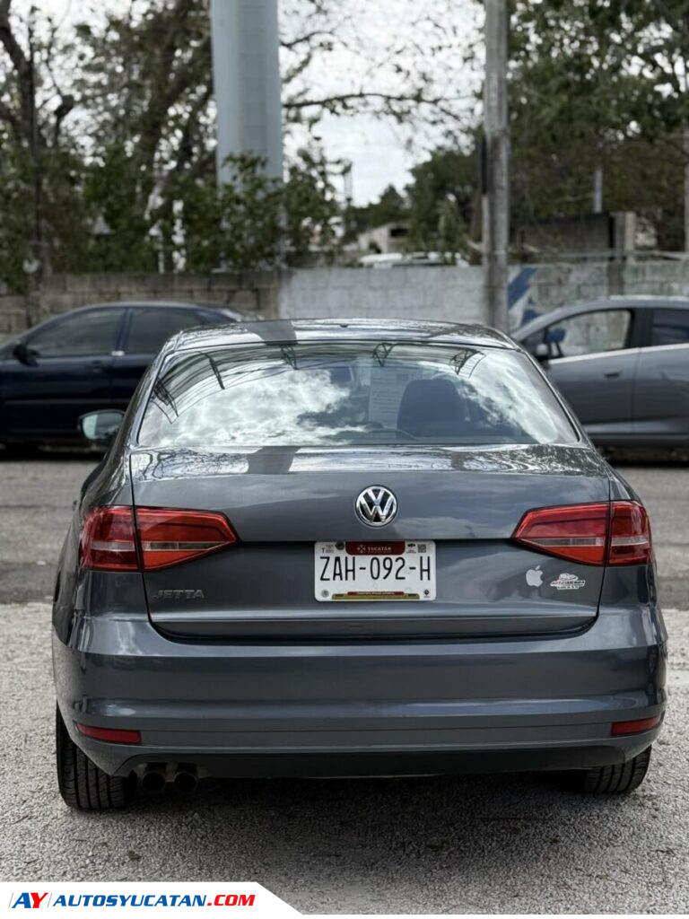 IMPECABLE VOLKSWAGEN JETTA 2015