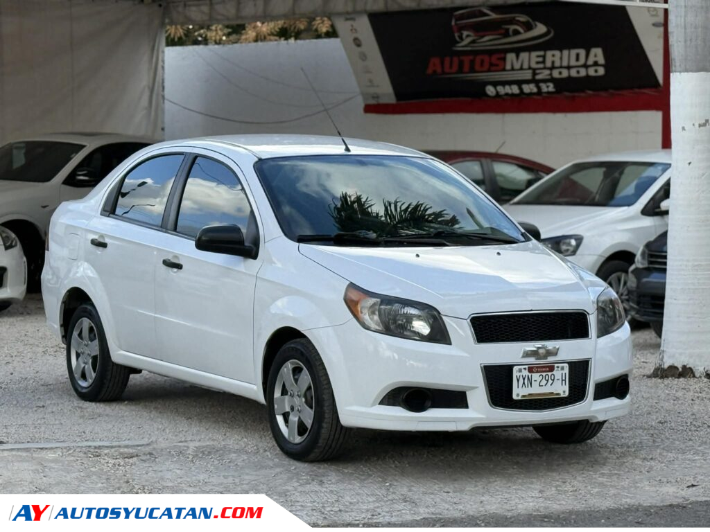 IMPECABLE CHEVROLET AVEO 2017 ESTANDAR