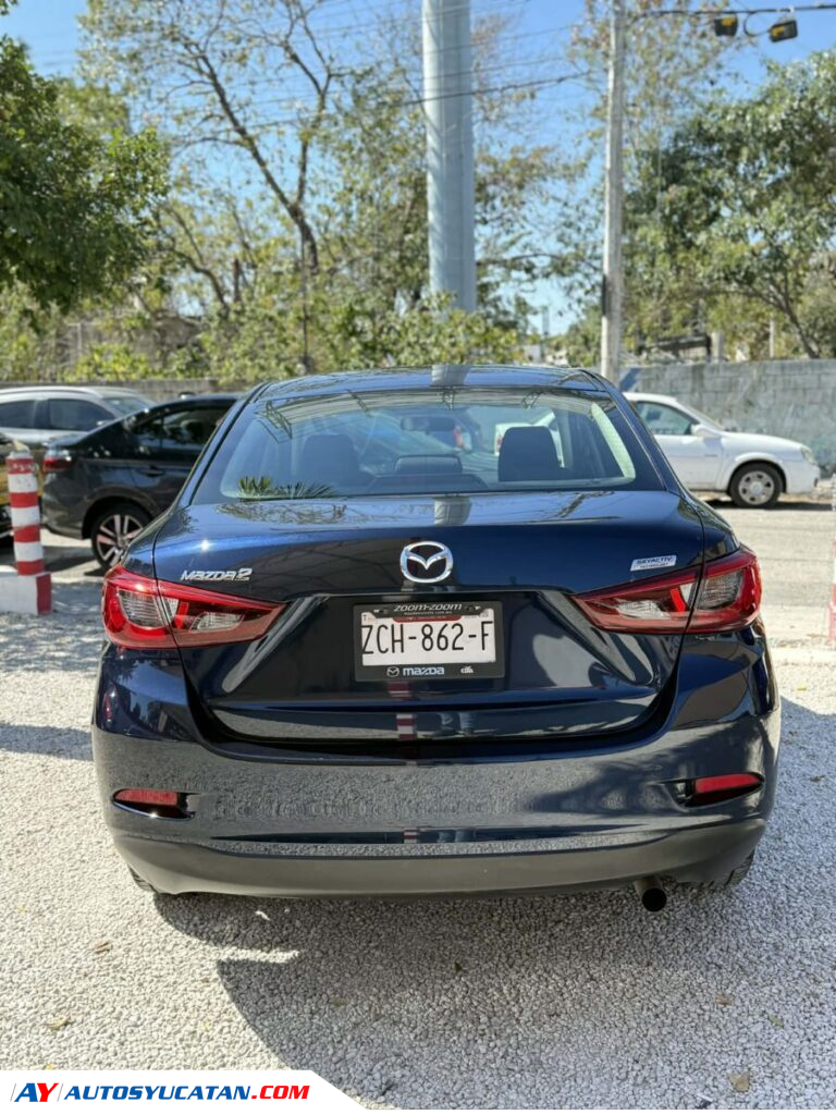 IMPECABLE MAZDA 2 TOURING SEDAN 2019