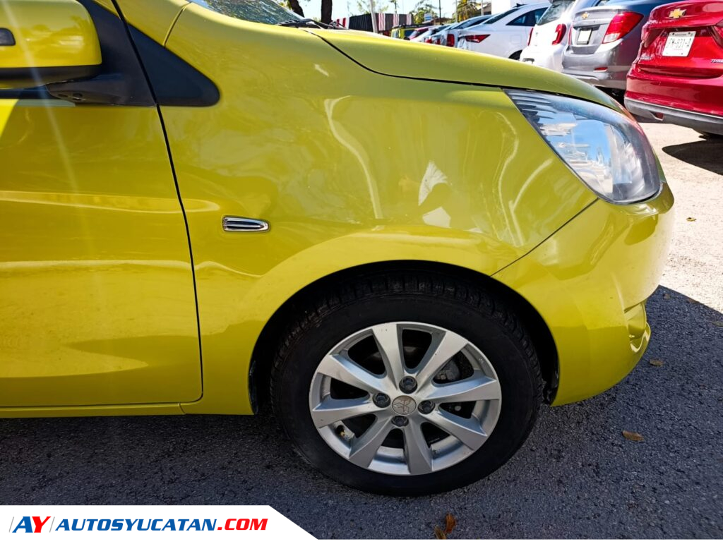 Mitsubishi Mirage Automático 2016