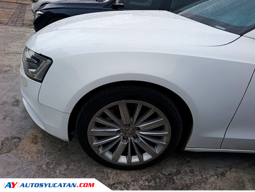 Audi A5 Luxury 2014