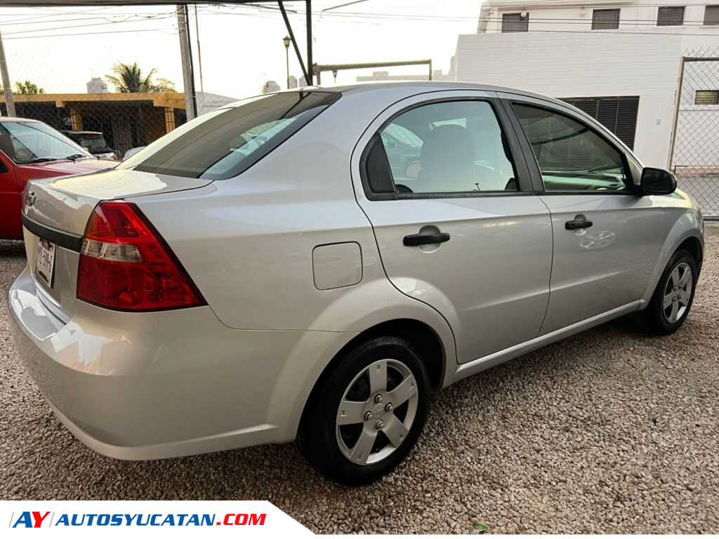 Chevrolet Aveo LT 2015