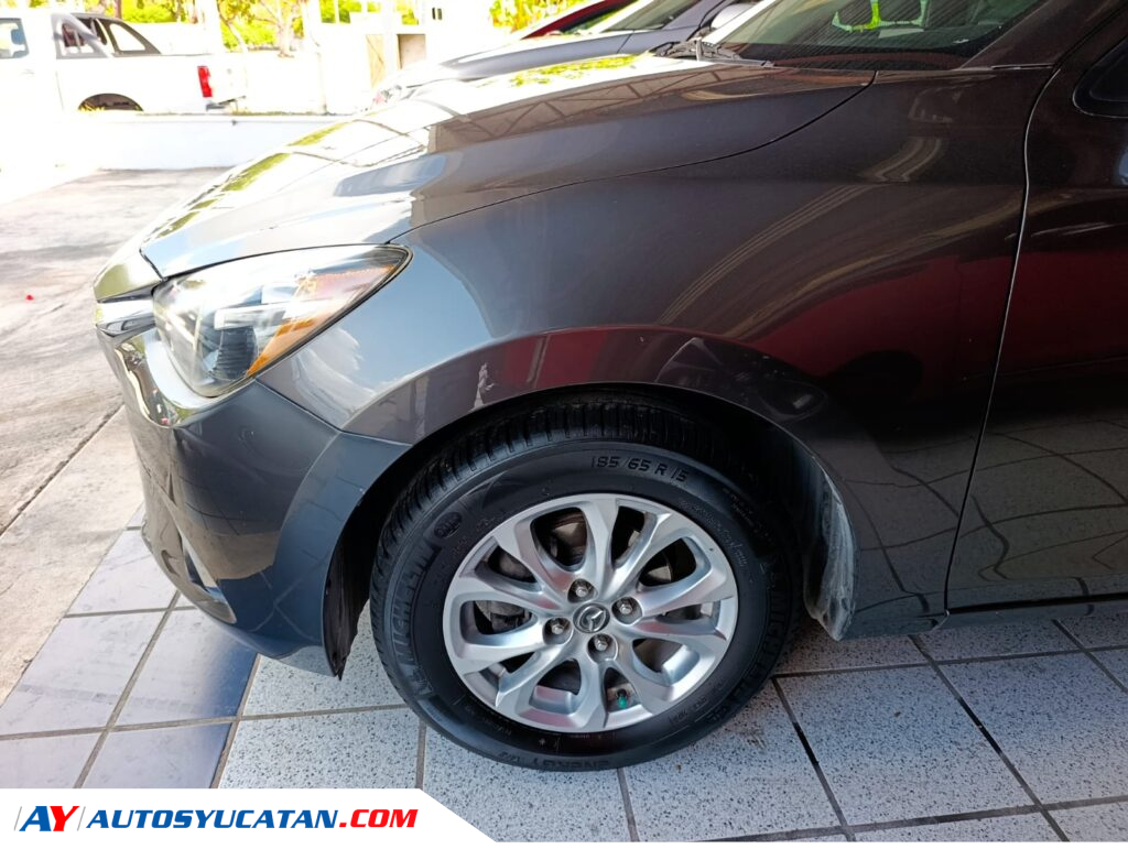 Mazda 2 STD 2019