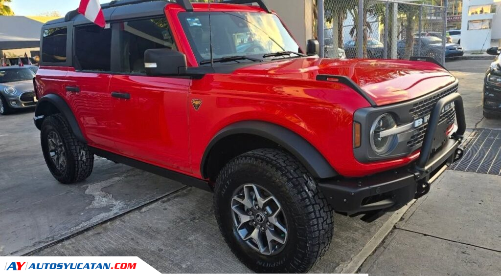 Ford Bronco Badlands 2021