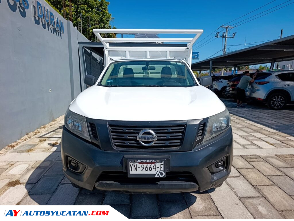 Nissan NP300 Estacas 2020