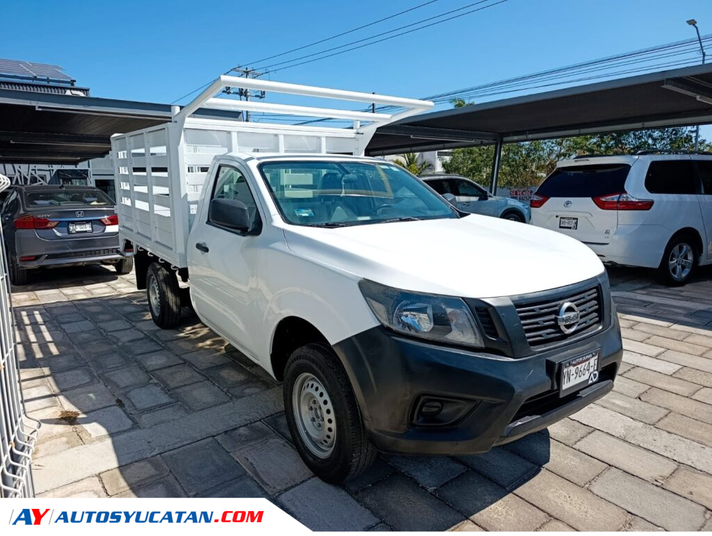 Nissan NP300 Estacas 2020