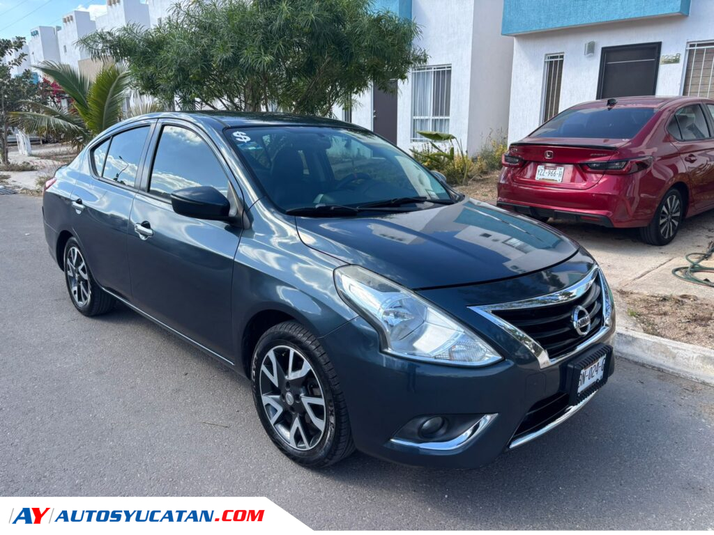 Nissan Versa Exclusive 2016