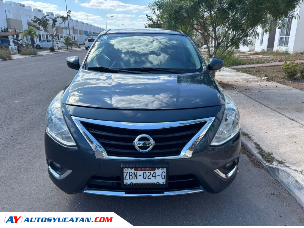 Nissan Versa Exclusive 2016