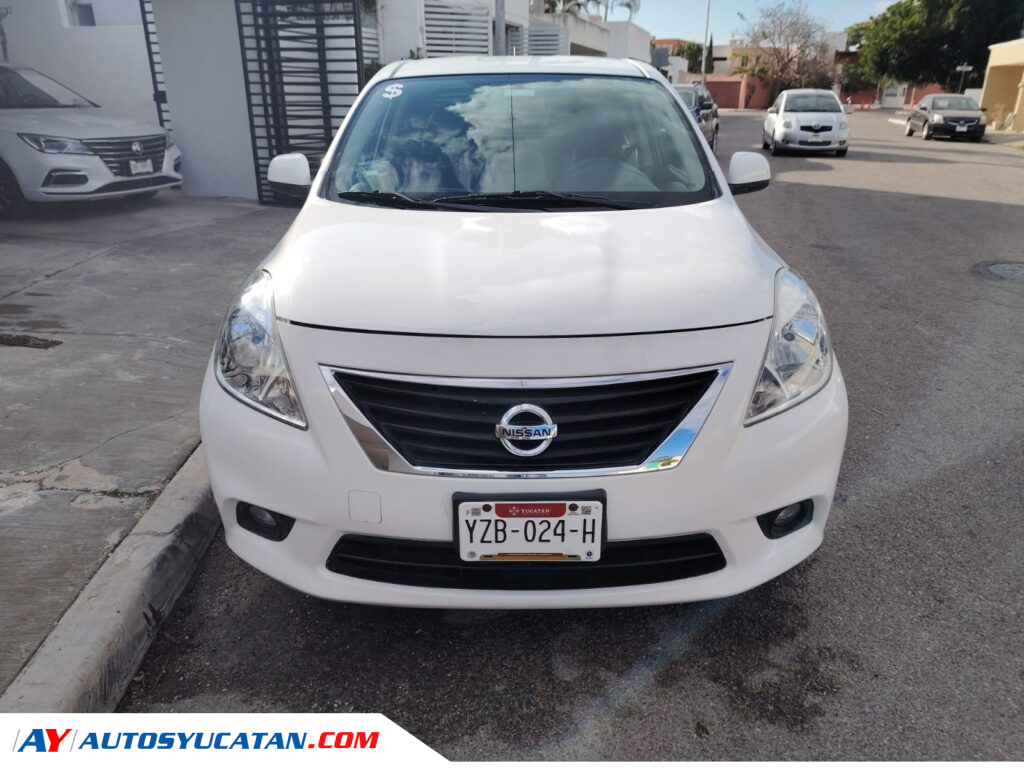 Nissan Versa Advance Automático 1.6L 2012
