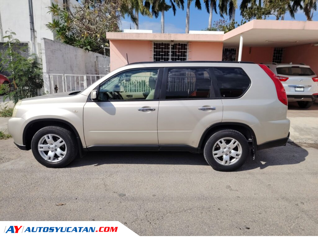 Nissan Xtrail SLX Automática Lujo Tela 2008