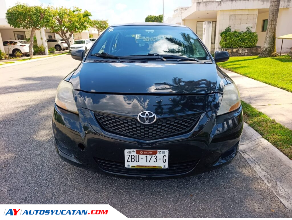 Toyota Yaris Core 2010