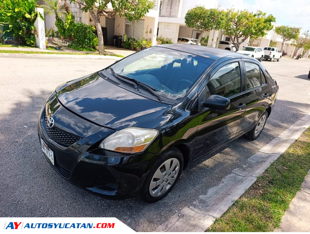 Toyota Yaris Core 2010
