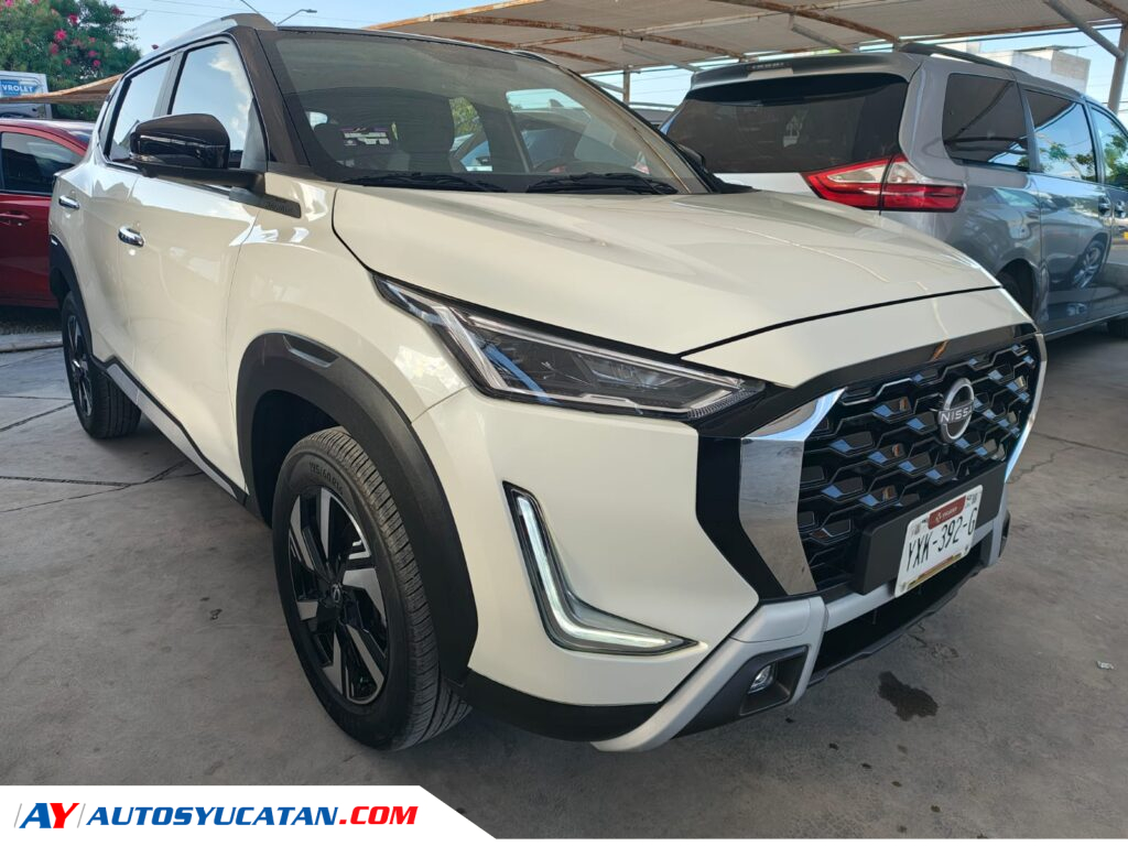 Nissan Magnite EXCLUSIVE  Automática 3 cilindros 2025