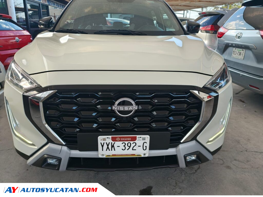 Nissan Magnite EXCLUSIVE  Automática 3 cilindros 2025