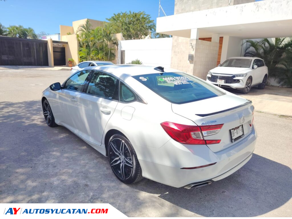 Honda Accord Touring 2022
