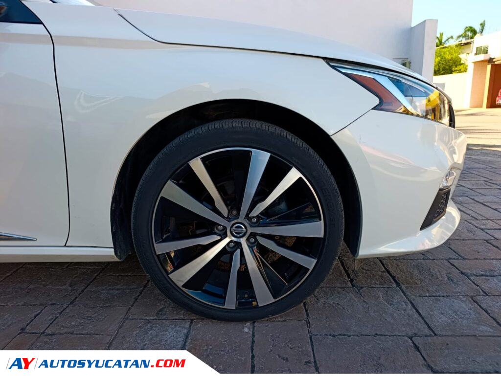 Nissan Altima SR 2.5 2020