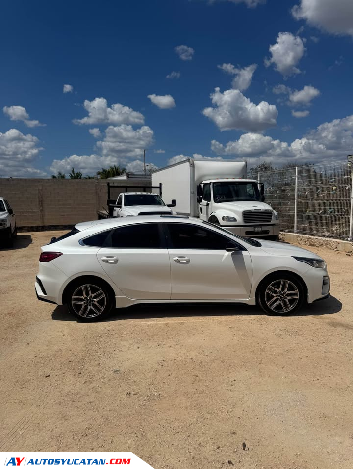 KIA FORTE GT 2019 HB