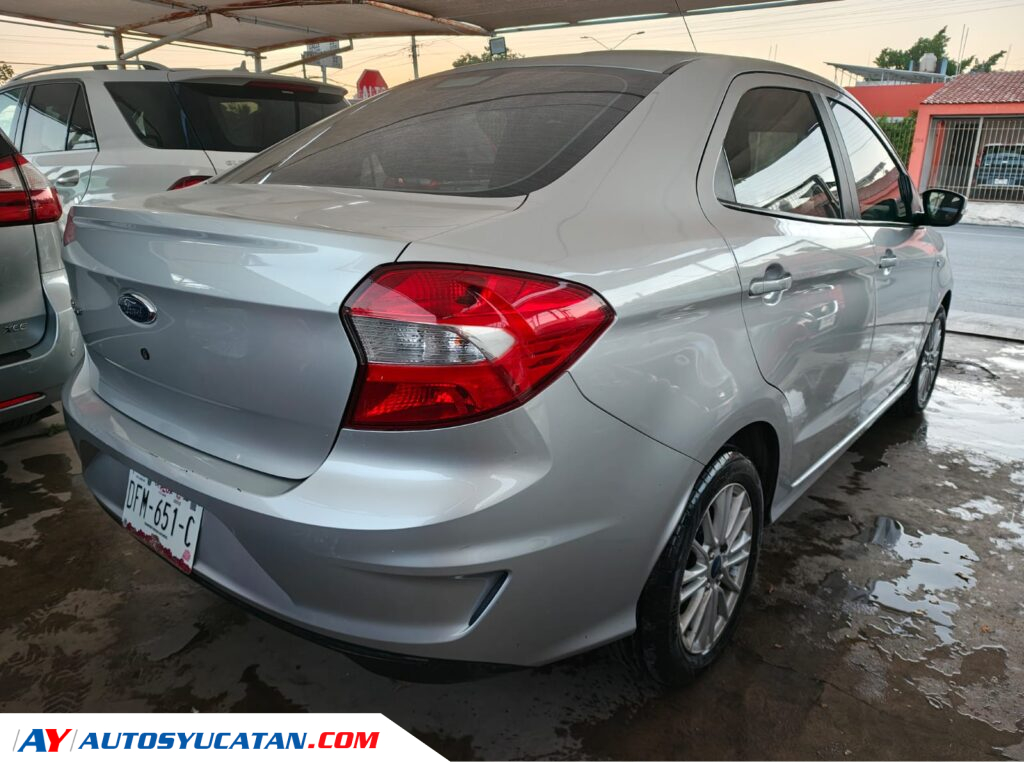 Ford Figo Titanium 2021