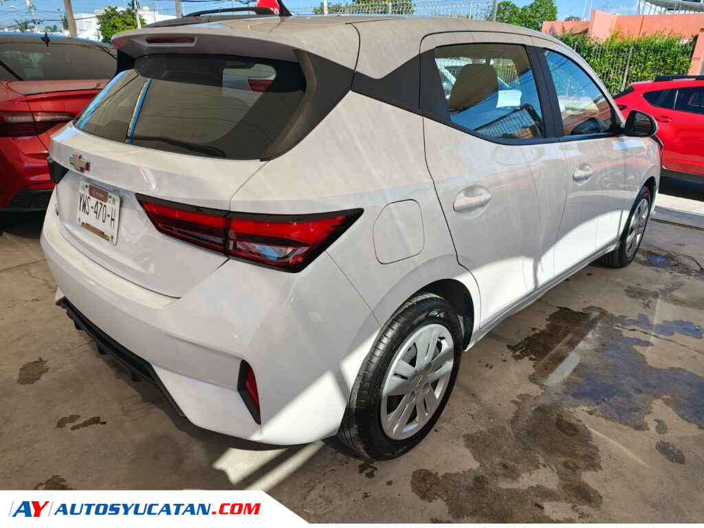 Chevrolet Aveo LT STD HB 2024